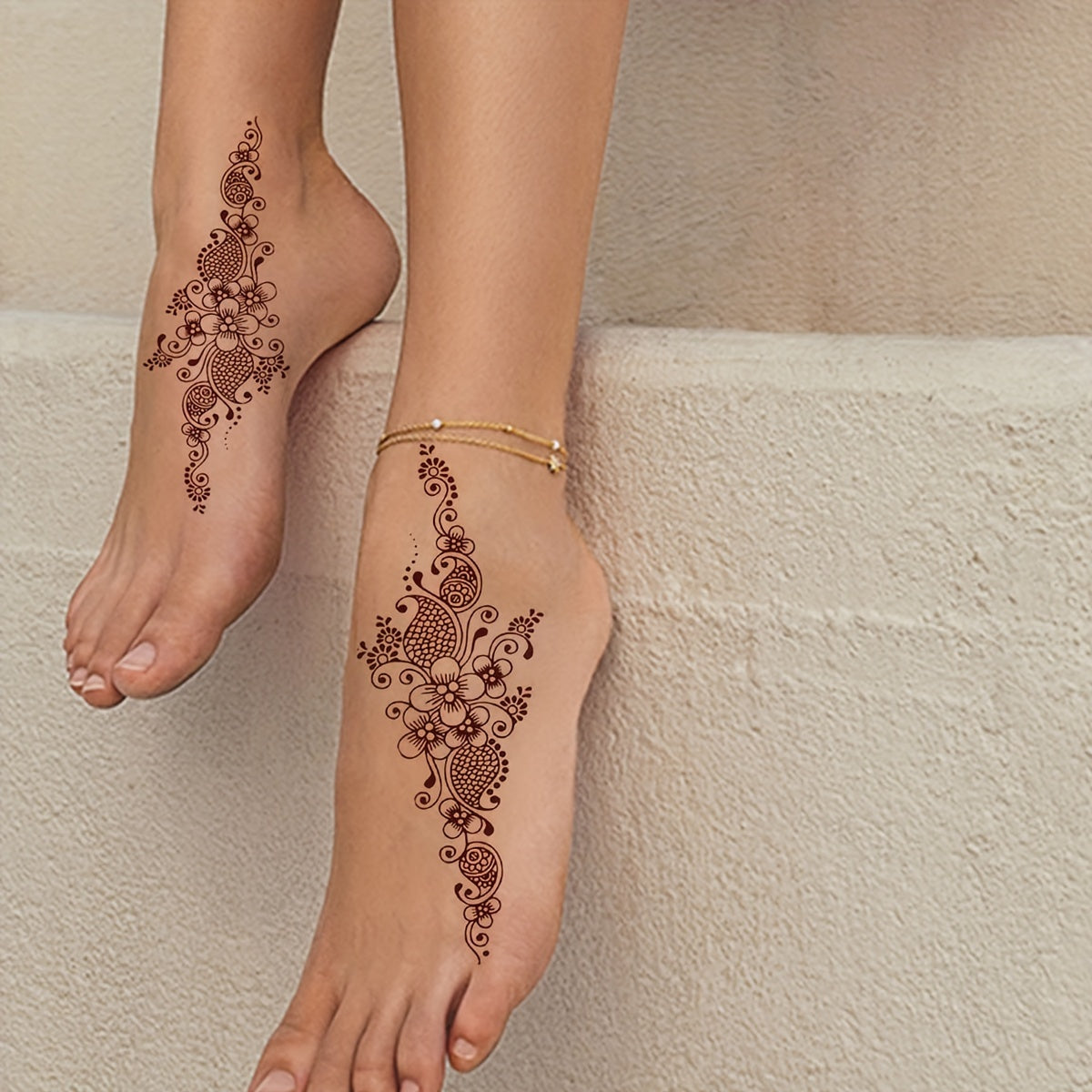 Temporary Tattoos
1pc Travel Vacation Retro Red Brown Lace Foot Back Hand Waterproof Holiday Party Tattoo Stickers