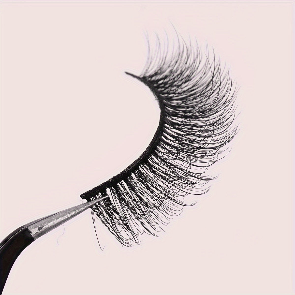 False Eyelashes
20 Pairs False Eyelashes Set Natural Slender Cross Fluffy Curling Style Mixed Eyelashes For Daily Portable Style