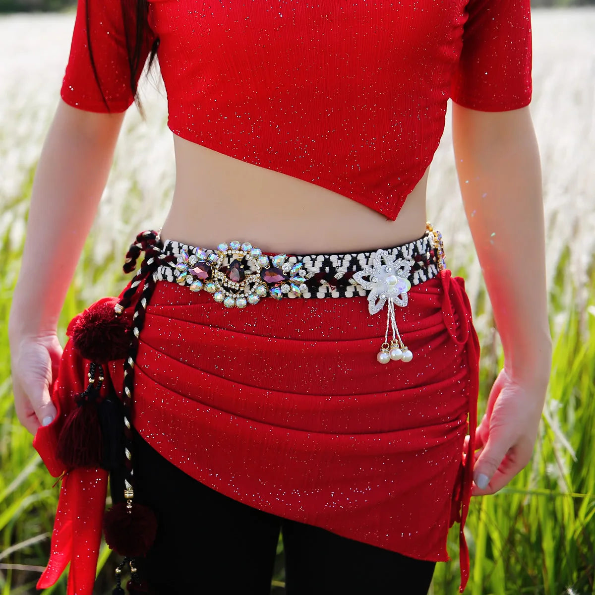 dancers
Tribal Style Belly Dance Waist Chain New Practice Dancing Anti-Scratch Luxury Diamond Tassel Belt Sexy Rhinestones