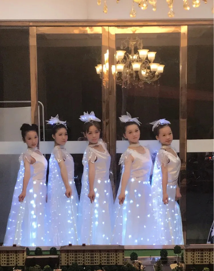dancers
Fluorescent butterfly dance LED wings Children's Wear An adult dance LED Cloak LED luminous dance skirt Belly Dance Costume