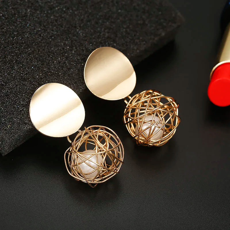 Earring Luxury Golden Metal Drop Earrings 2024 Women Fashionable Big Trendy Round Circle Ear Dangle Party Personality Vintage Jewelry