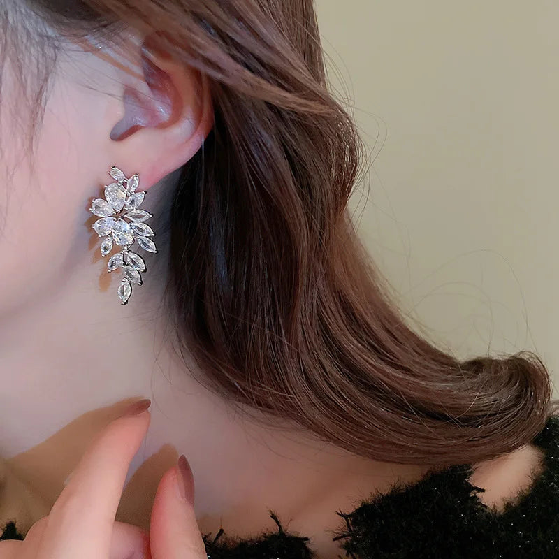 Earring LXOEN Luxury Gorgeous Marquise Cluster Flower Shape Cubic Zirconia Long Dangle Drop Earrings for Brides Wedding Jewelry