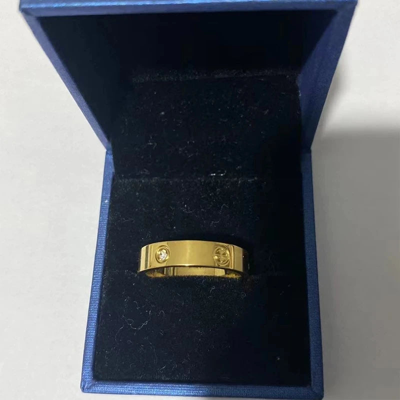 Luxury Rings Trendy Stainless Steel Rose Gold Color Love Ring for Women Men Couple CZ Crystal Rings Luxury Brand Jewelry Wedding Gift
