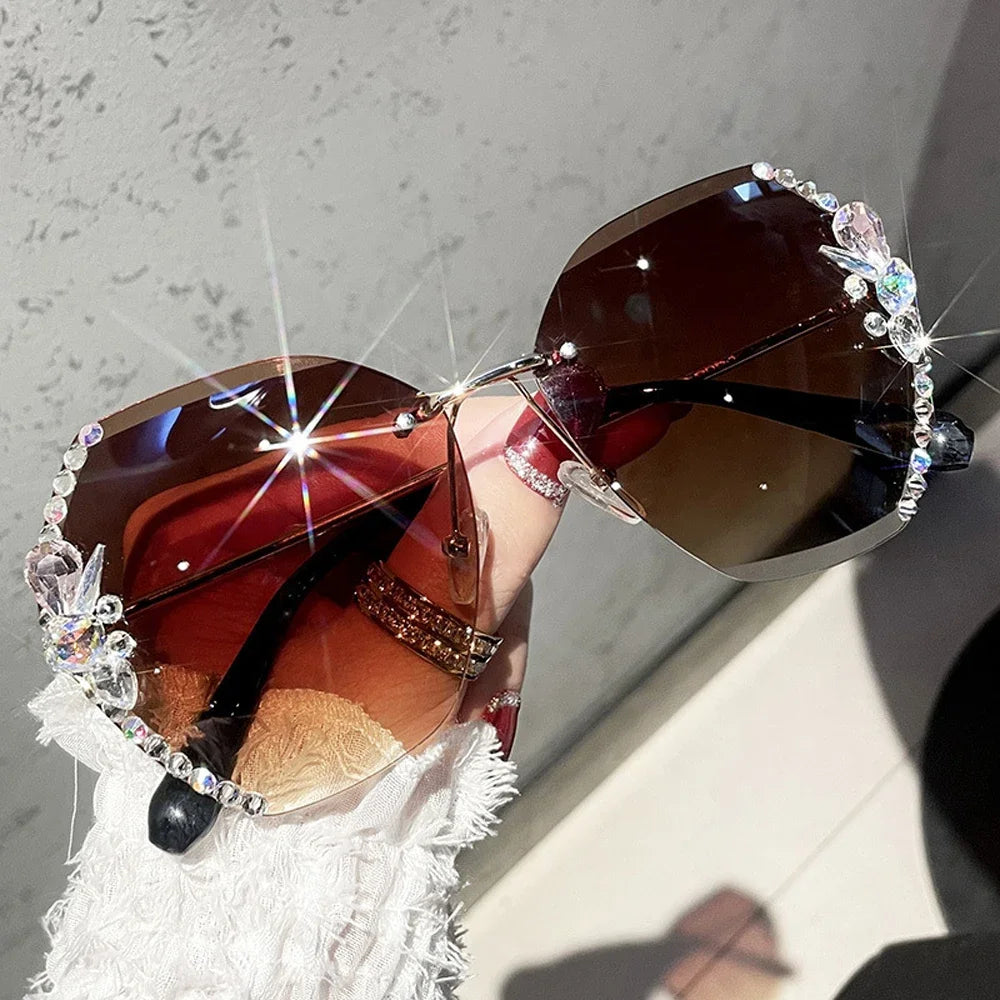 Women's Sunglasses Luxury Brand Design Vintage Rimless Rhinestone Sunglasses Women Men Fashion Gradient Lens Sun Glasses Shades for Female