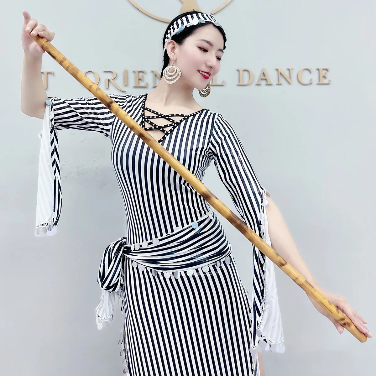 dancers
New Belly dance Bronzing Sequins Robe Baladi Folk Saidi Cane Dance 3pcs Costume Oriental Dance Dancing Clothes