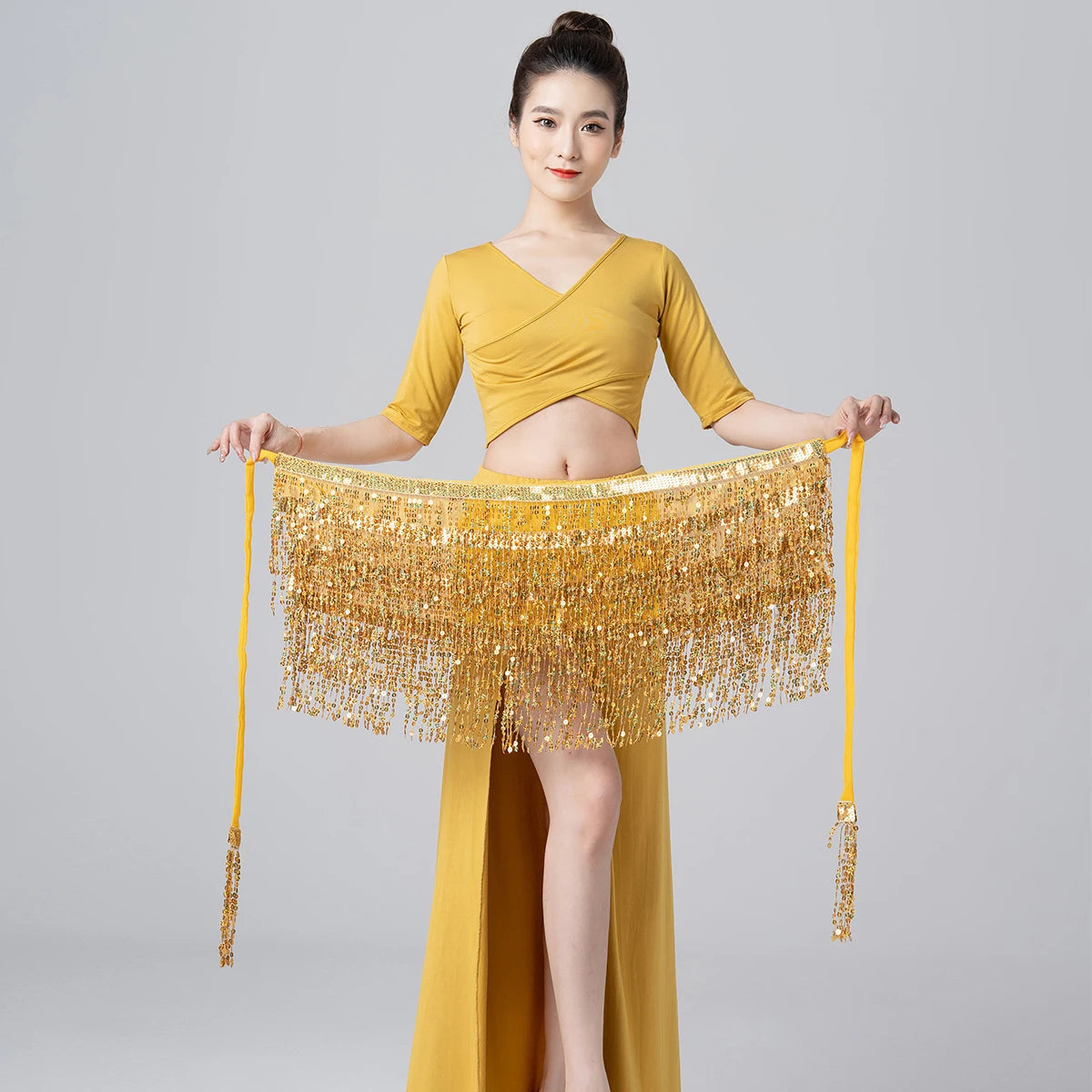 dancers
13 Colors Belly Dancing Tassels Hip Scarfs Women's Belt Accessories 4 Layers New Belly Dancer Belt Shinny Sequin Hip Scarf Lady