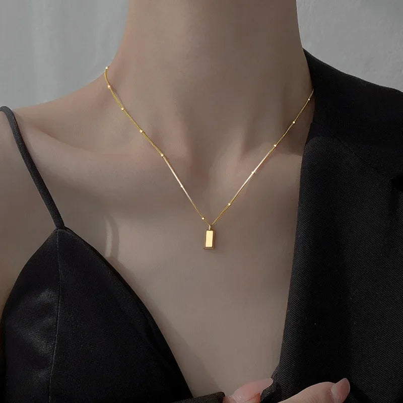 Necklaces Women New Simple Small Golden Nugget Metal Texture Pendant Necklace for Women Fashionable Daily Accessory Party Jewelry Birthday Gifts