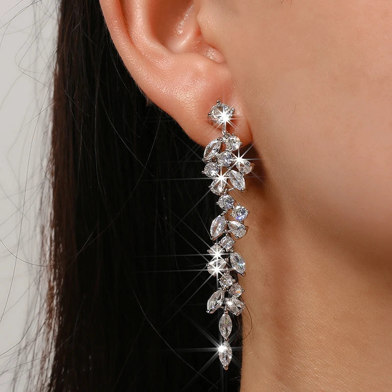 Earring Luxury Zirconia Crystal Long Leaf Drop Dangle Clip on Earrings for Women Bridal Wedding Party Without Piercing Earrings Jewelry