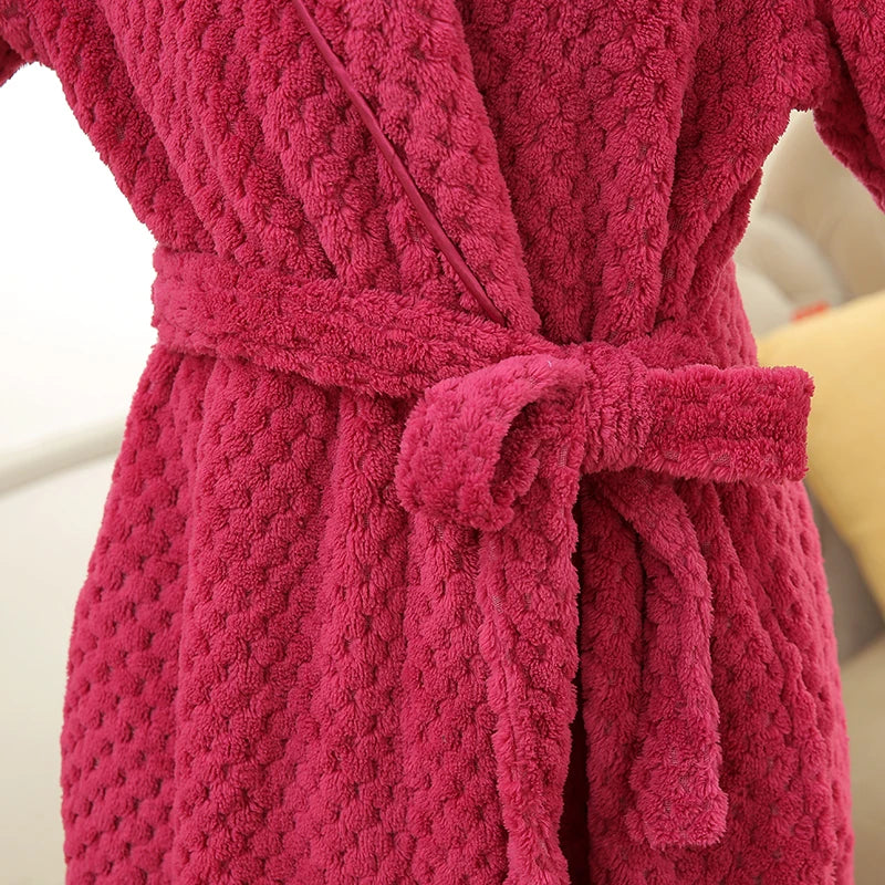 Winter Warm Sleepwear
Women Extra Long Thermal Jacquard Flannel Bathrobe Winter Warm Plus Size Zipper Bath Robe Pregnant Dressing Gown Men Sleepwear