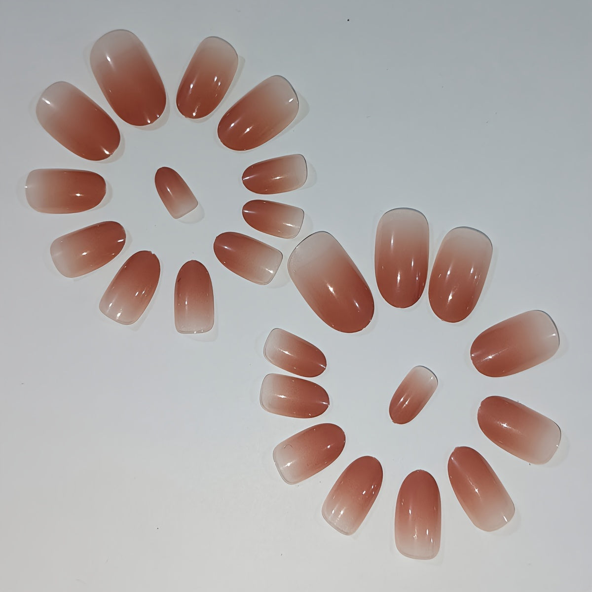Nails
24pcs Medium Oval Press On Nails, Gradient Fake Nails,Full Cover Gloss False Nails For Women And Girls Including Nail File And Jelly Glue