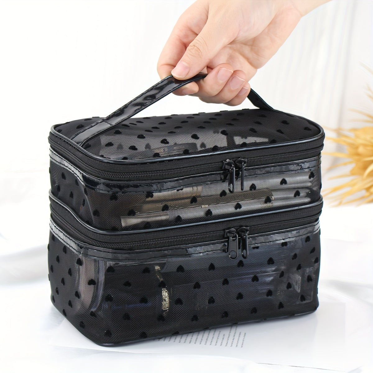 Makeup bags & Storage
Chic Daisy Mesh Makeup Bag - Double-Layer, Large Capacity Cosmetic Organizer With Zippered Compartments
