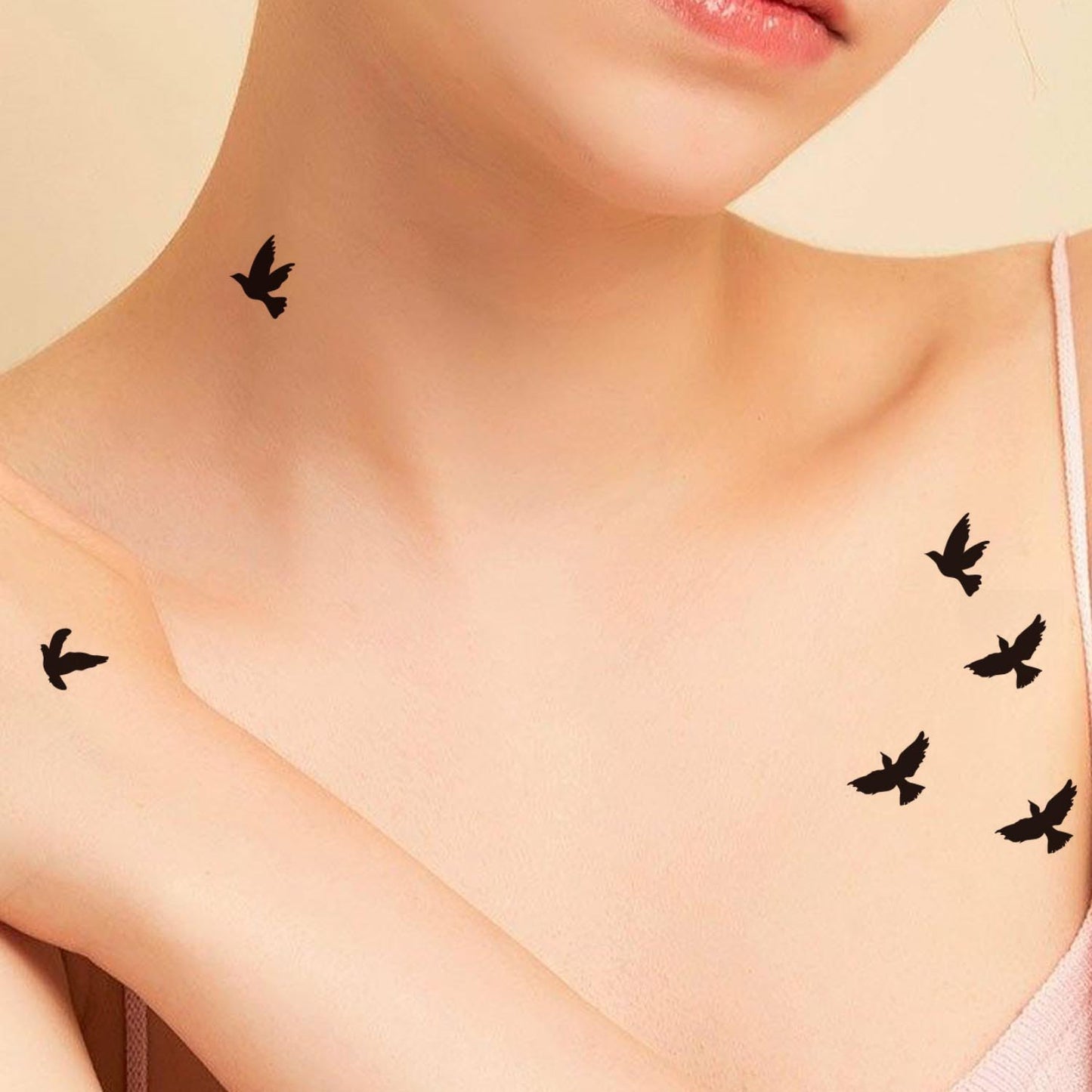 Temporary Tattoos
2 Pcs Small Cute Temporary Tattoo Black Bird Halloween Party Daily Body Art Waterproof Tattoo Stickers