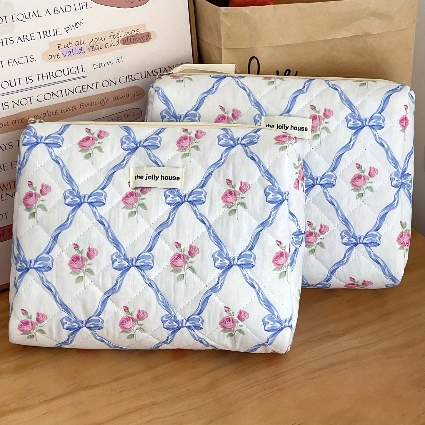 Makeup bags & Storage
Jolly House Quilted Bow And Flower Makeup Bags - Cotton, Gender: Female, Waterproof: No, Low Allergenic