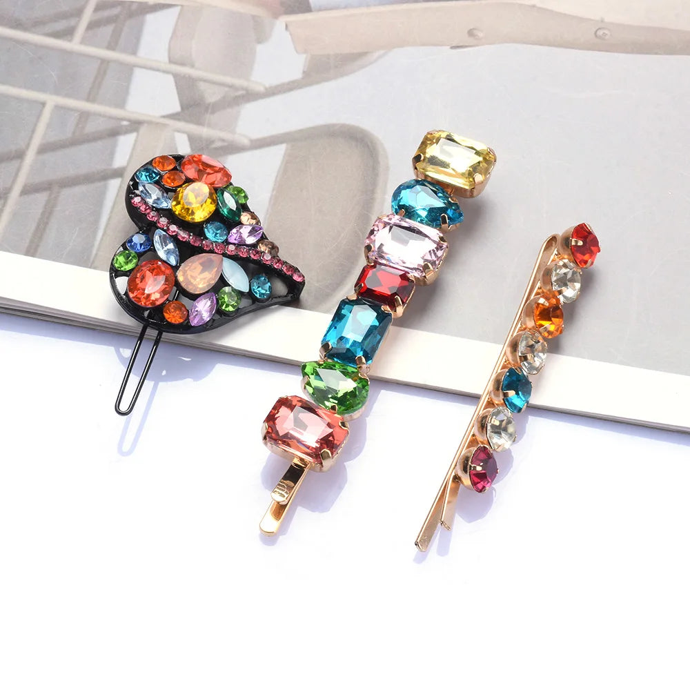 Elegant Look New Luxury Colorful Heart Crystal Rhinestone Wedding Hair Clips Women Jewelry Weding Heart Hairpins Brand Barrettes Jewelry