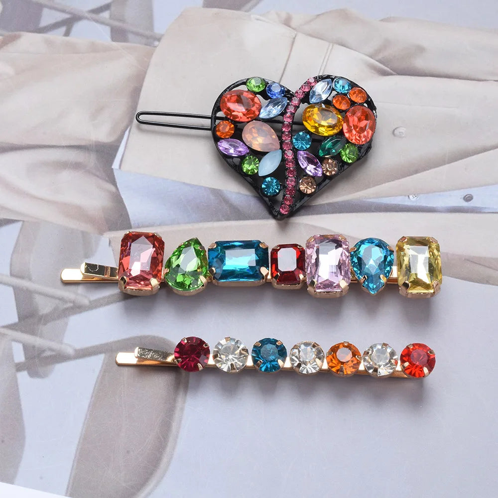 Elegant Look New Luxury Colorful Heart Crystal Rhinestone Wedding Hair Clips Women Jewelry Weding Heart Hairpins Brand Barrettes Jewelry