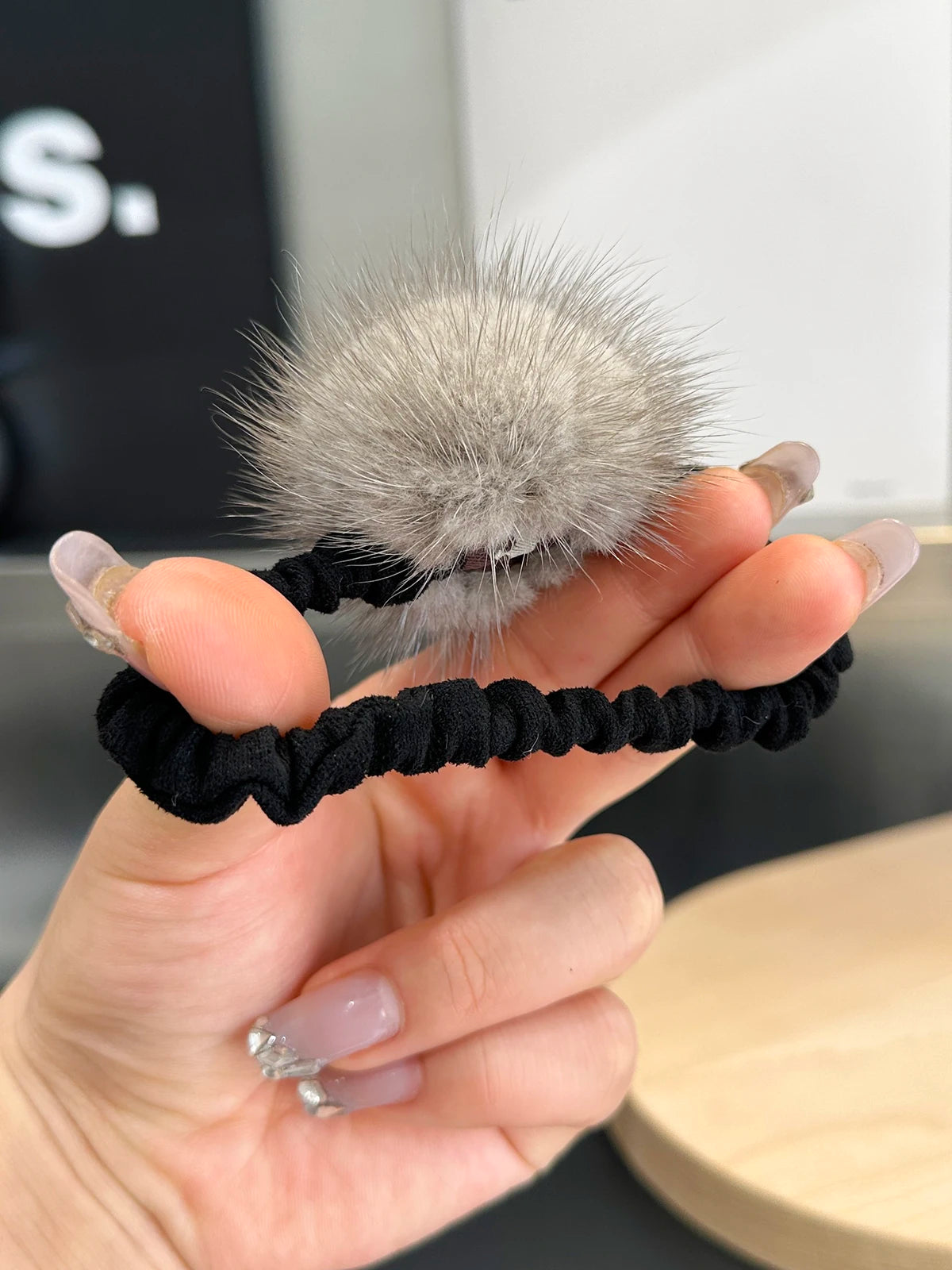 Elegant Look Hair Rope Real Mink Fur Ball Elastic Bands Woman Luxury Genuine Rubber Band Hair Ring Accessories Fur Fluffy Hair Ties Girls