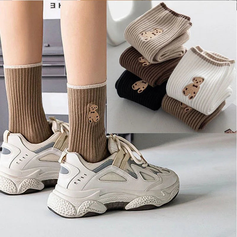 Stockings 
5 Pairs Japanese Women Mid-Tube Socks Autumn Winter New School Style Simple Casual Cotton Socks Tide Medium Length Stockings