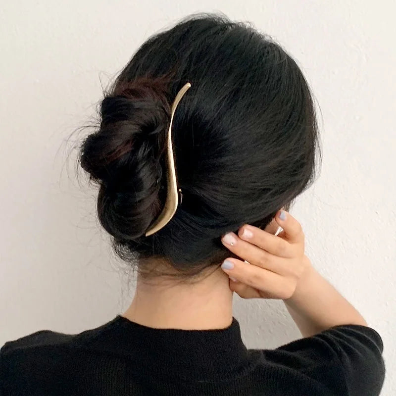 Elegant Look Fashion Elegant Gold Color S-shaped Metal Hairpins Hair Claw For Women Girls Korean Hair Clips Ponytail Clip Hair Accessories