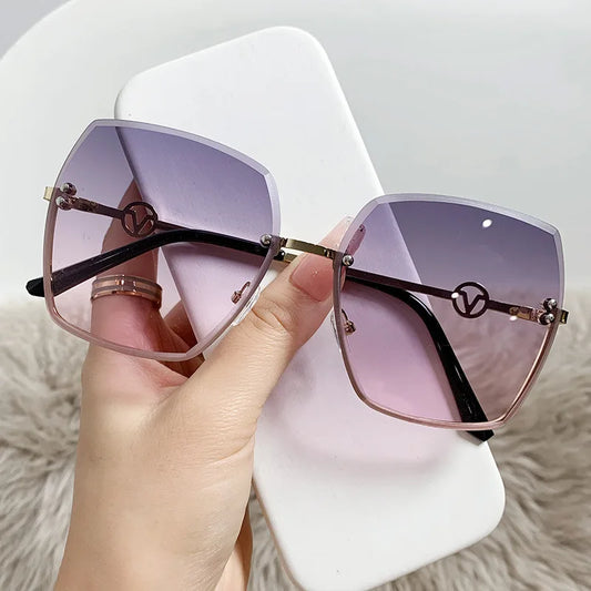 Women's Sunglasses Brand Design Letter V Rimless Sunglasses For Women Men Fashion Elegant Gradient Sun Glasses Vintage Retro Male Female Eyewear