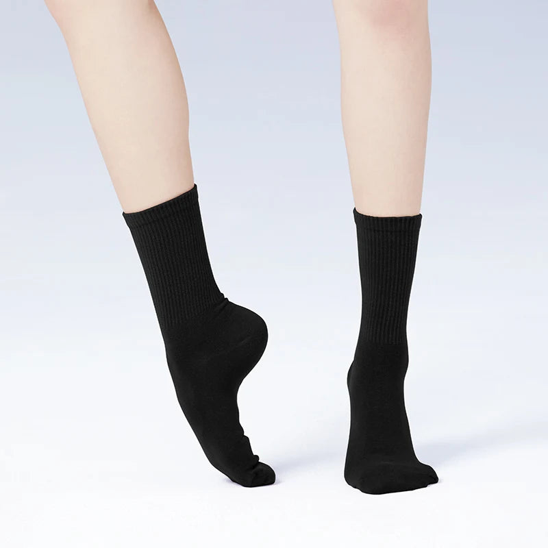 dancers  
Women Modern Dance Socks Professional Non-slip Dance Socks Classical Jazz Dance Practice socks Men Yoga Mid Tube Socks