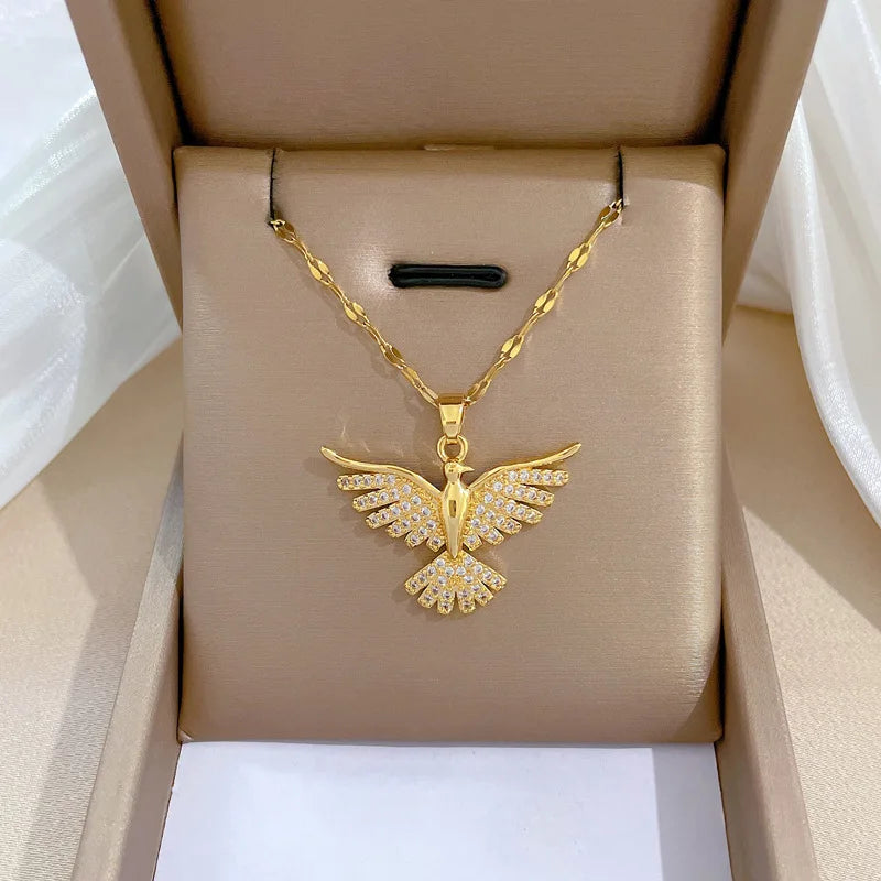 Necklaces Women Exquisite and Fashionable Phoenix Spreading Wings Banquet Wedding Necklace Women's Collarbone Chain Perfect Gift for Girls Women