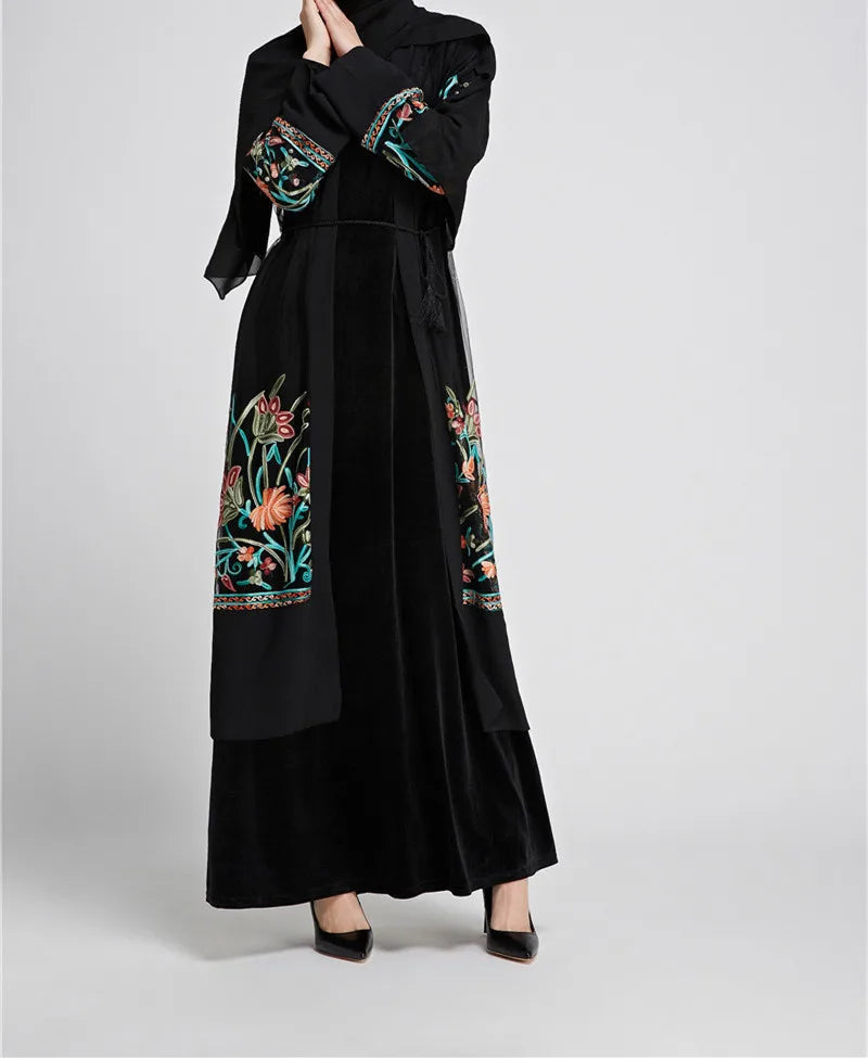 Fashion Lace Flower Embroidered Abaya 2024 Luxury Elegant Muslim Kaftan Modest Dresses Islam Clothing for Women Kebaya