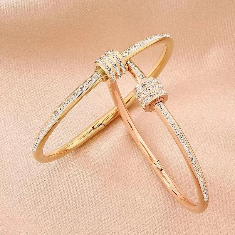 Bracelets Luxury Woman Fashion Design Gold Color Waterproof Stainless Steel Luxury Brand Bangles for Women Gift