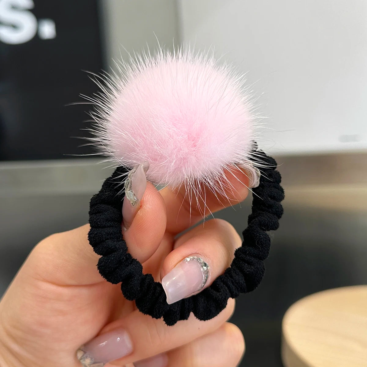 Elegant Look Hair Rope Real Mink Fur Ball Elastic Bands Woman Luxury Genuine Rubber Band Hair Ring Accessories Fur Fluffy Hair Ties Girls