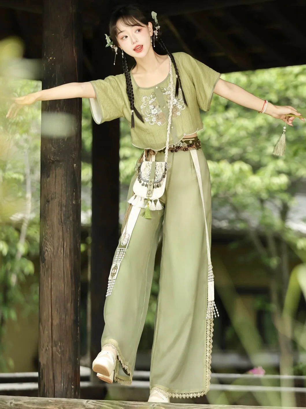 Exotic 
Improved New Chinese Song Blouse and Pants Dunhuang Kweichow Moutai Daily Exotic Style  Hanfu Performance Wear Shooting Photo