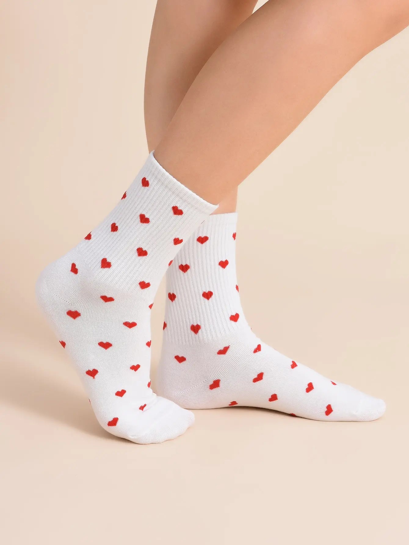 Stockings 
2 Pairs Women Middle Stockings Set Red Heart Pattern in White Socks  Fashion Breathable For Female Casual Style