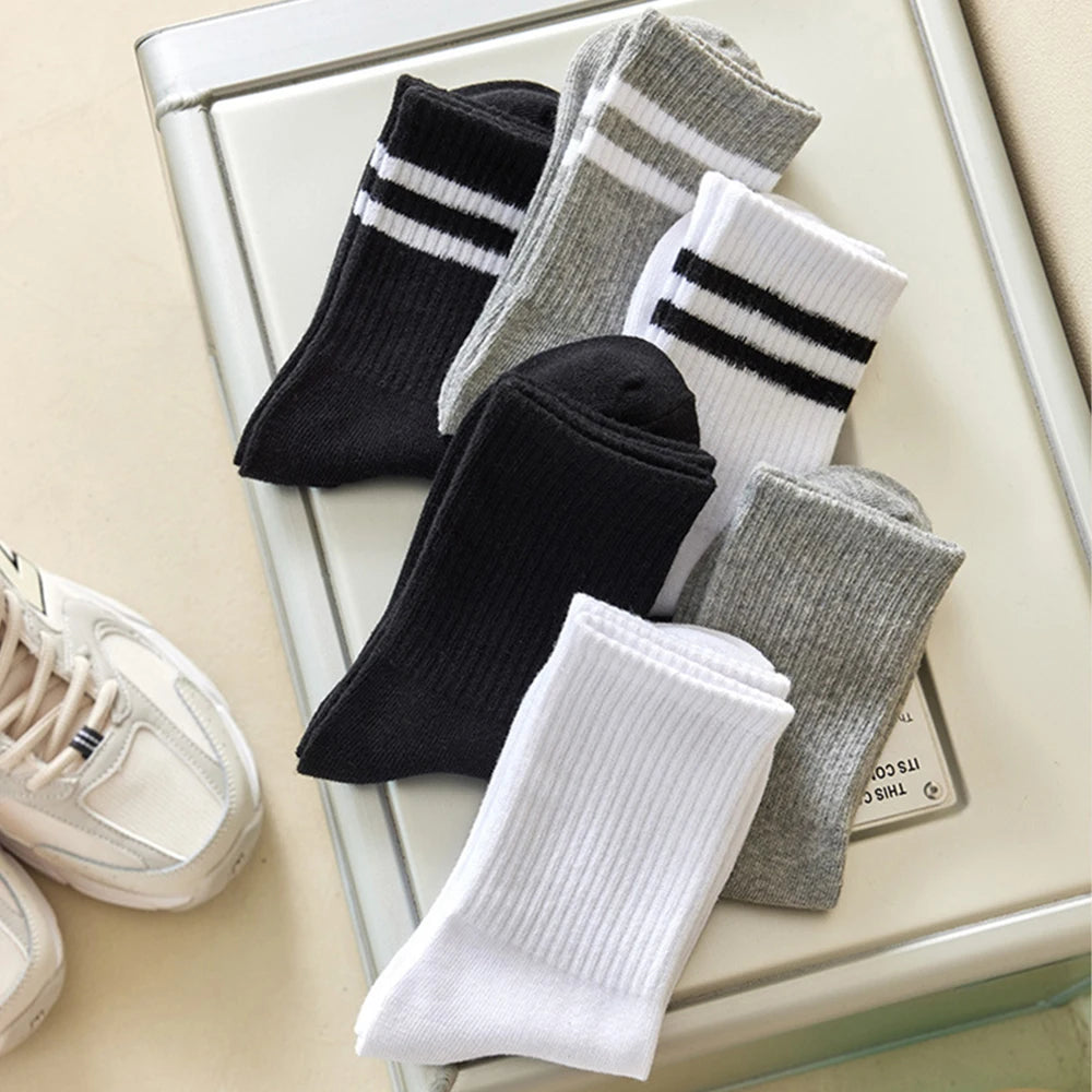 Stockings 
1/3pairs White Black Crew Socks Women Men Casual Solid Color Cotton Middle Tube Socks Breathable Sports Striped Stockings