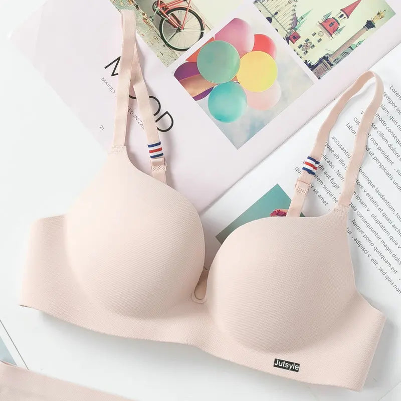 bras
Ice Silk Bra For Women Sexy Seamless Bralettle Gather Push Up Lingerie Wireless One Piece AB Cup Adjust Straps Candy Color Bras