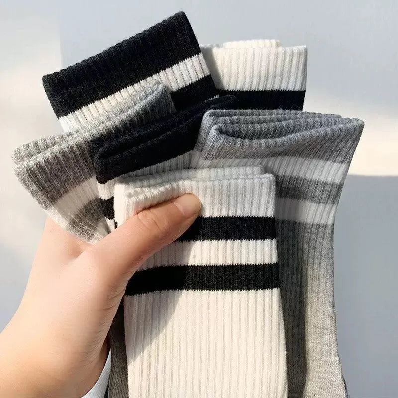 Stockings 
1/3pairs White Black Crew Socks Women Men Casual Solid Color Cotton Middle Tube Socks Breathable Sports Striped Stockings