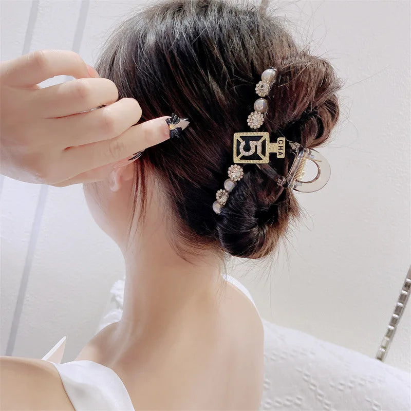 Elegant Look Luxury Number 5 Diamond Women Hair Claw Barrette Crab Shiny Bottle Large Hairpins Bridals Trendy Elegant Hair Accessories Clips