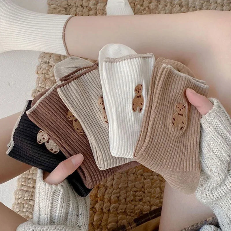 Stockings 
5 Pairs Japanese Women Mid-Tube Socks Autumn Winter New School Style Simple Casual Cotton Socks Tide Medium Length Stockings