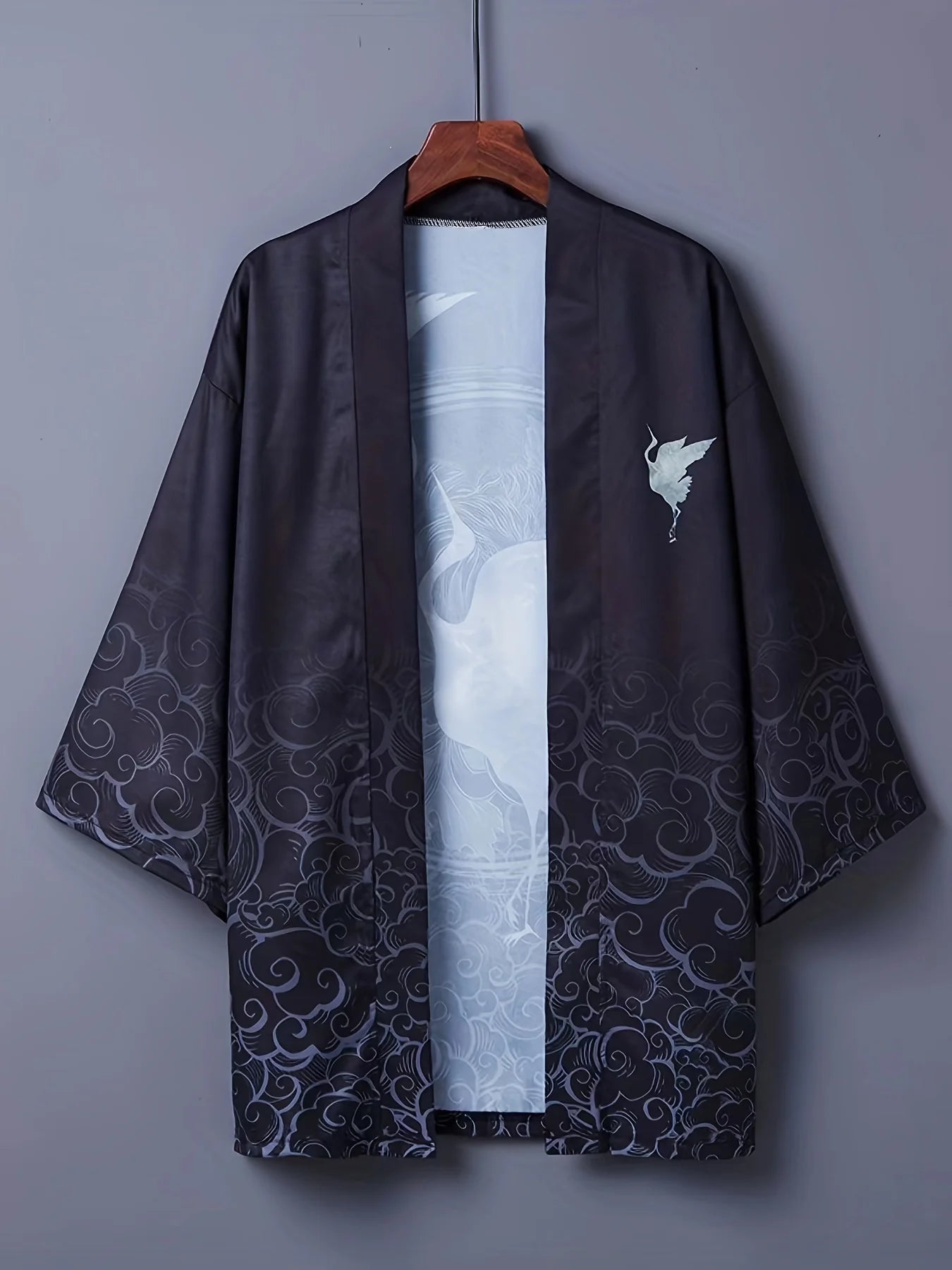 European Clothing
Japanese Kazuhaori dominant Dragon kimono Cardigan men's and women's thin coat Dao robe European and American fashion shawl thin