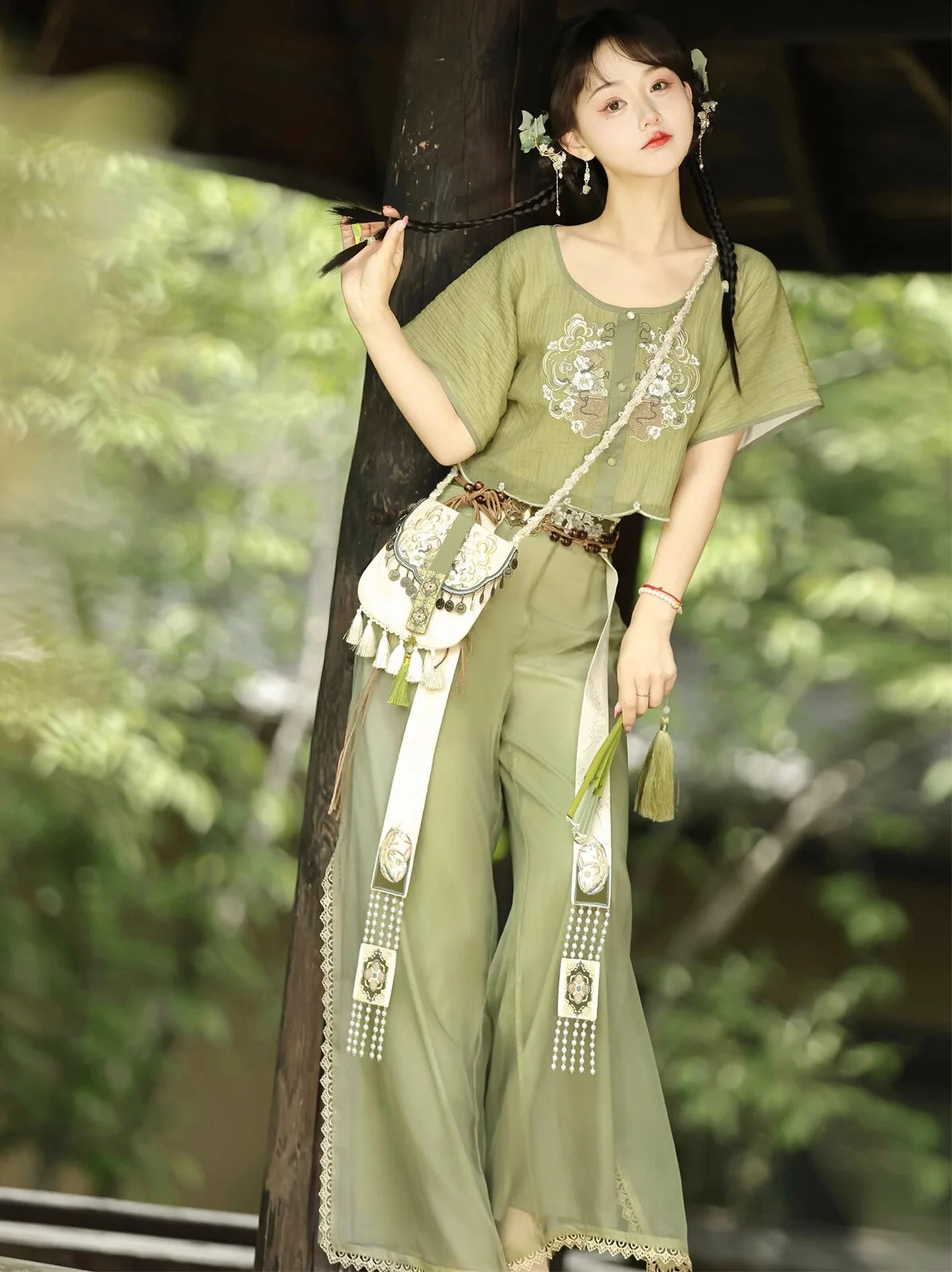 Exotic 
Improved New Chinese Song Blouse and Pants Dunhuang Kweichow Moutai Daily Exotic Style  Hanfu Performance Wear Shooting Photo