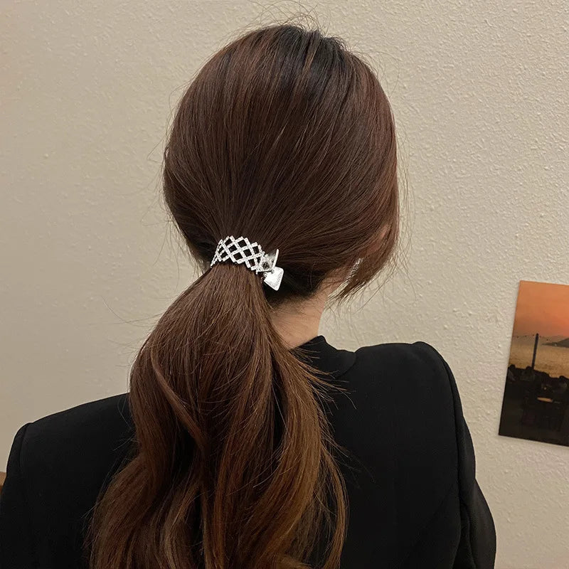 Elegant Look Fashion Zircon Pearl Metal Hair Claw High Ponytail Holder for Women Girls 2022 New Trendy Korea Luxury Hair Clip Accessories