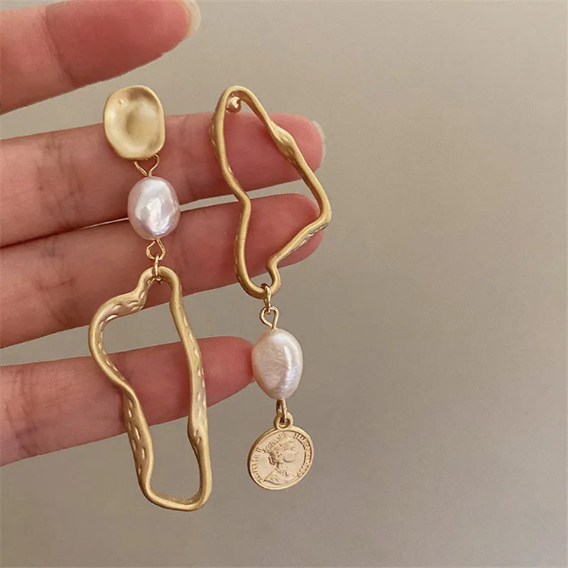 Earring  Asymmetric Long Baroque Pearl Earrings French Style Retro Fashion Temperament Luxury Jewelry Woman Party Accessories