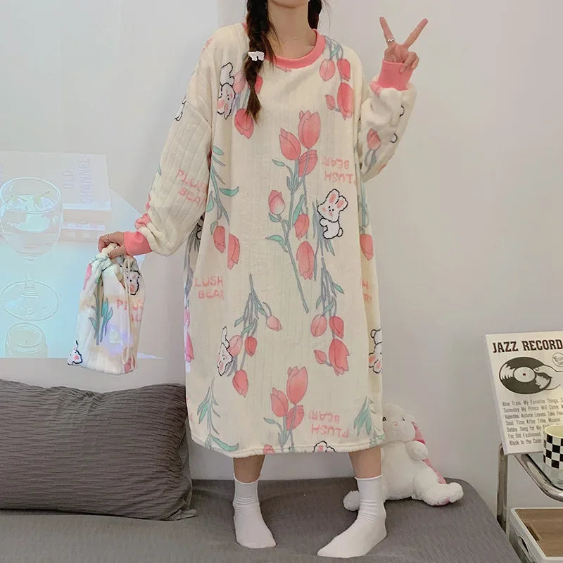 Winter Warm Sleepwear 
Autumn Winter Flannel Nightgown Women's Sweet Long Sleeve Medium-length Sleepwear 300kg Fat Mm Homewear