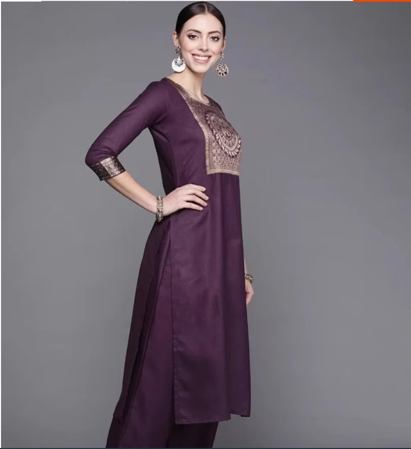 India and Pakistan Clothing 
Traditional Indian clothing with a 3-piece side cover and a medium length cotton blend set