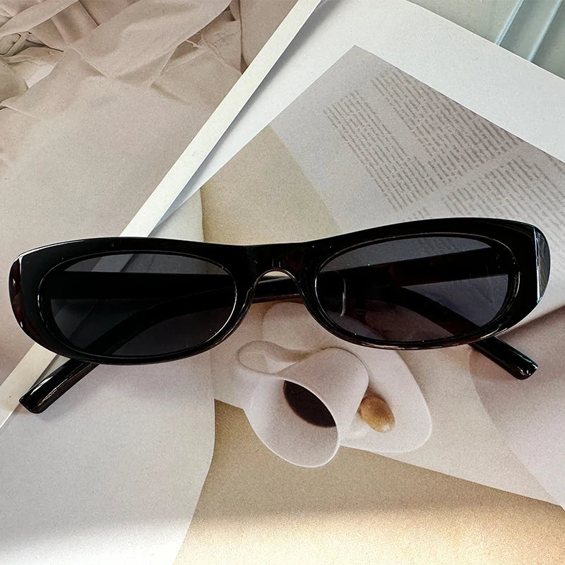 Women's Sunglasses Retro Oval Sunglasses Black Small Frame Fashion Brand Trendy Hot Points Sun Glasses Ladies Star Shades UV400 Eyewear