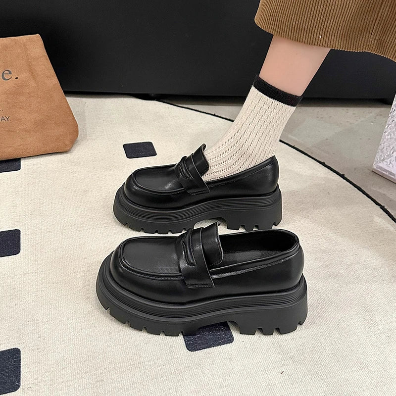 loafers Shoes Female Footwear Oxfords Clogs Platform British Style Black Flats Shallow Mouth Loafers With Fur Autumn Round T