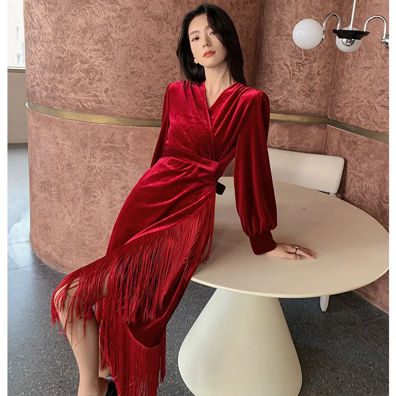 Winter Warm Sleepwear 
Elegant Burgundy Velour Nightgown Sexy Tassel Sleepwear Women Autumn Winter Nightwear Long Velvet Warm Homewear Loungewear