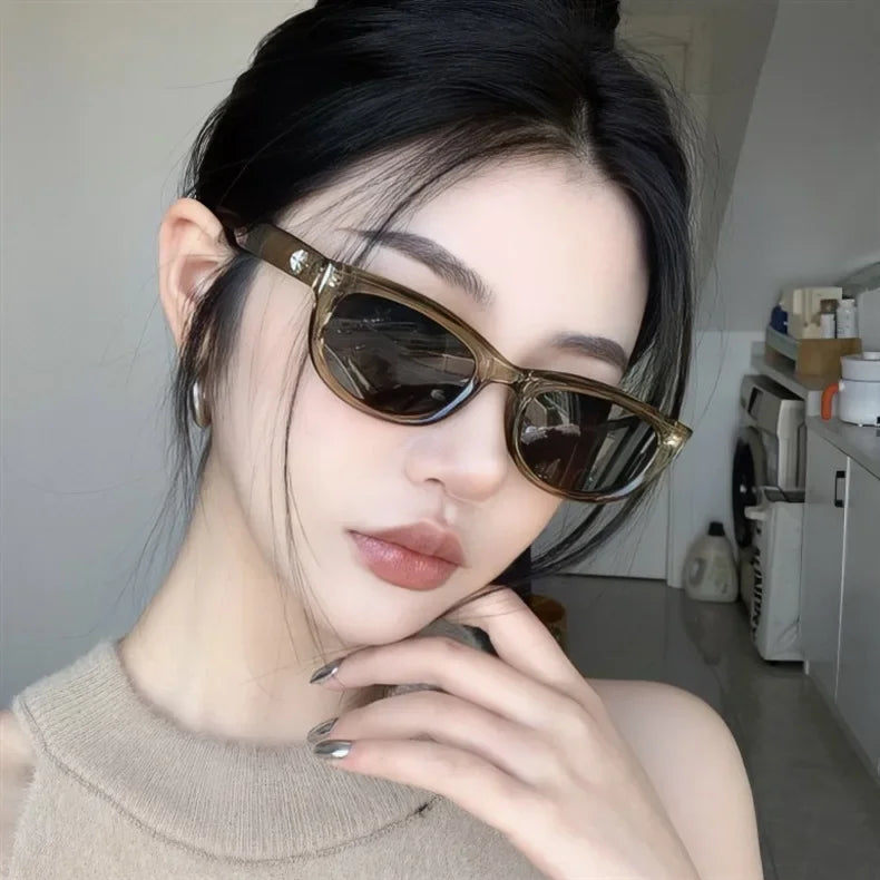 Women's Sunglasses Retro Oval Frame Sunglasses Personality Catwalk Small Frame Sunglasses Glasses Men's/Women's Universal UV400 Eyewear