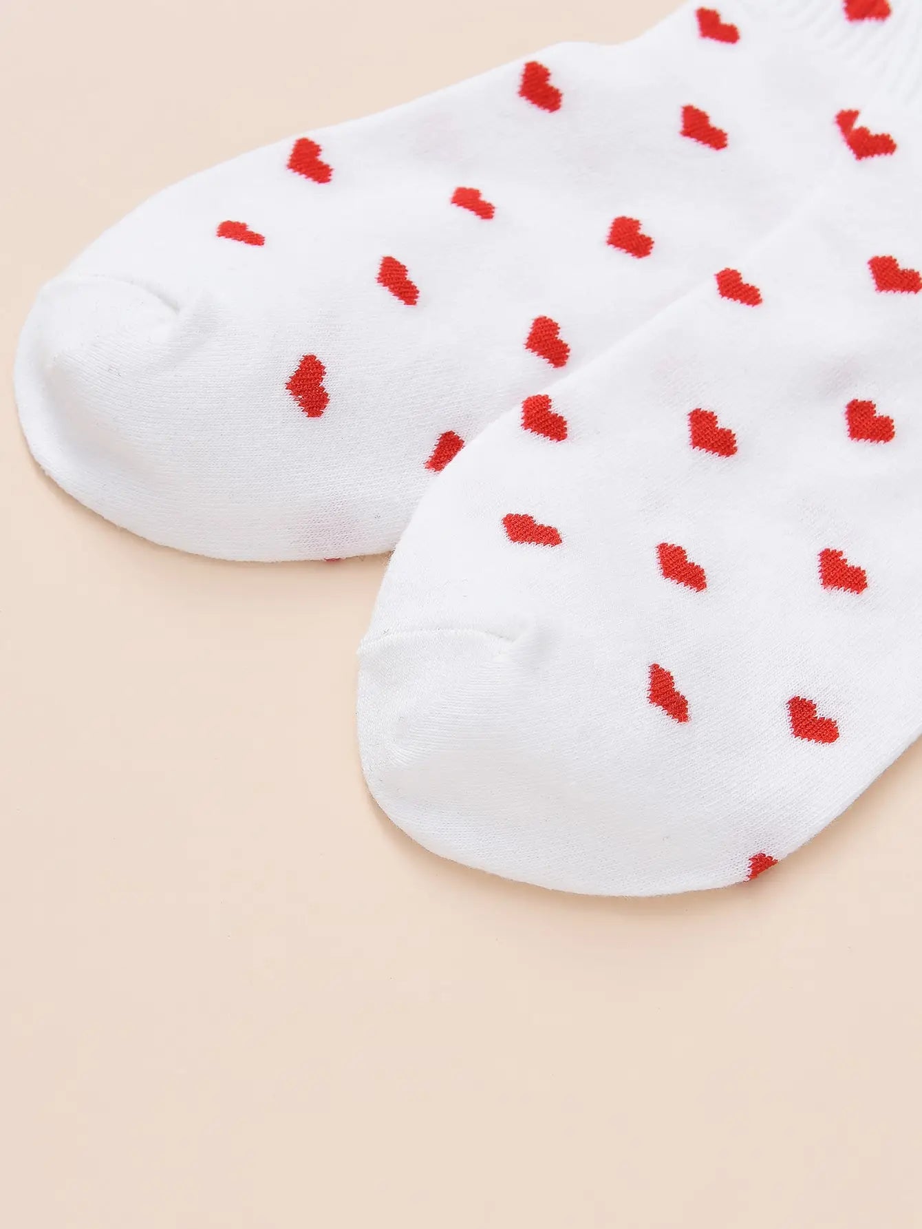 Stockings 
2 Pairs Women Middle Stockings Set Red Heart Pattern in White Socks  Fashion Breathable For Female Casual Style