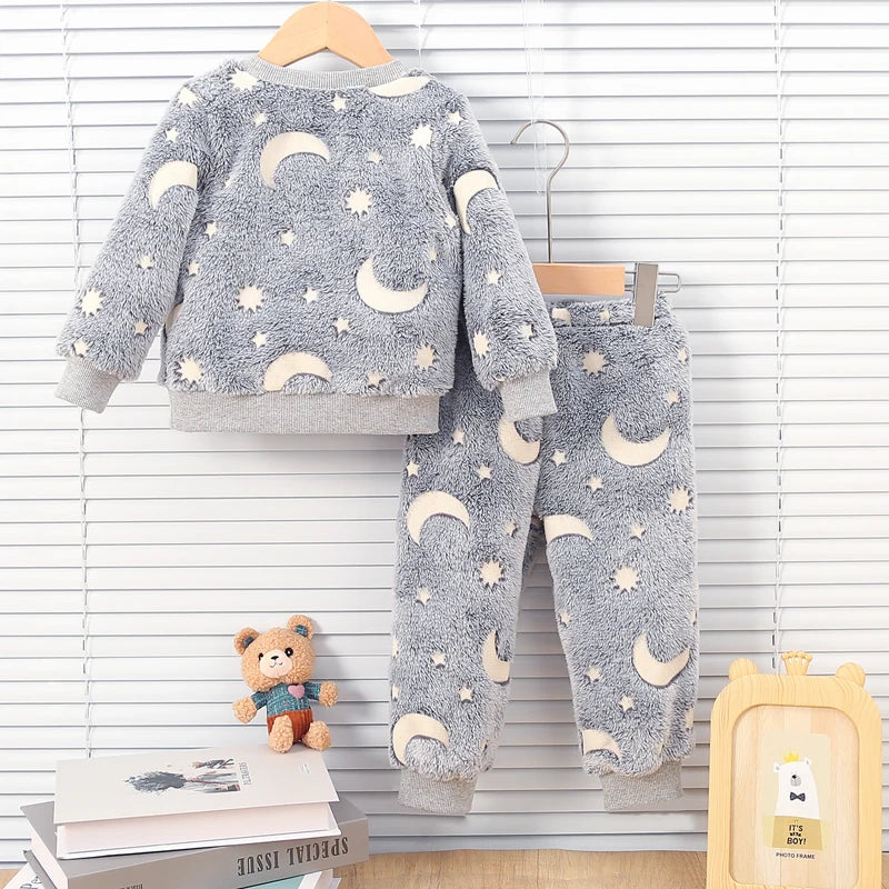 Winter Warm Sleepwear 
Baby Boys Autumn/Winter Plush Night Fluorescent Home Fur Baby Warm Pajama Set Fashionable and Comfortable Child Accessories