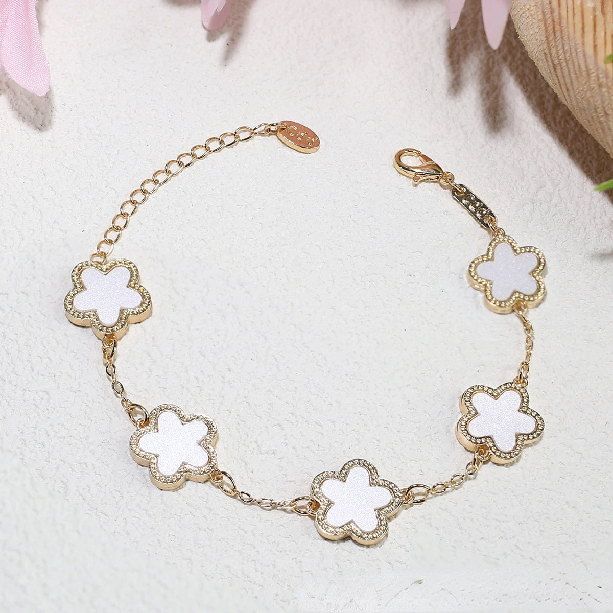 Bracelets Luxury Woman New Luxury Gold Plated Five Flower Charm Bracelet for Women Gift High Quality Colorful Clover Jewelry Birthday Girls Gifts