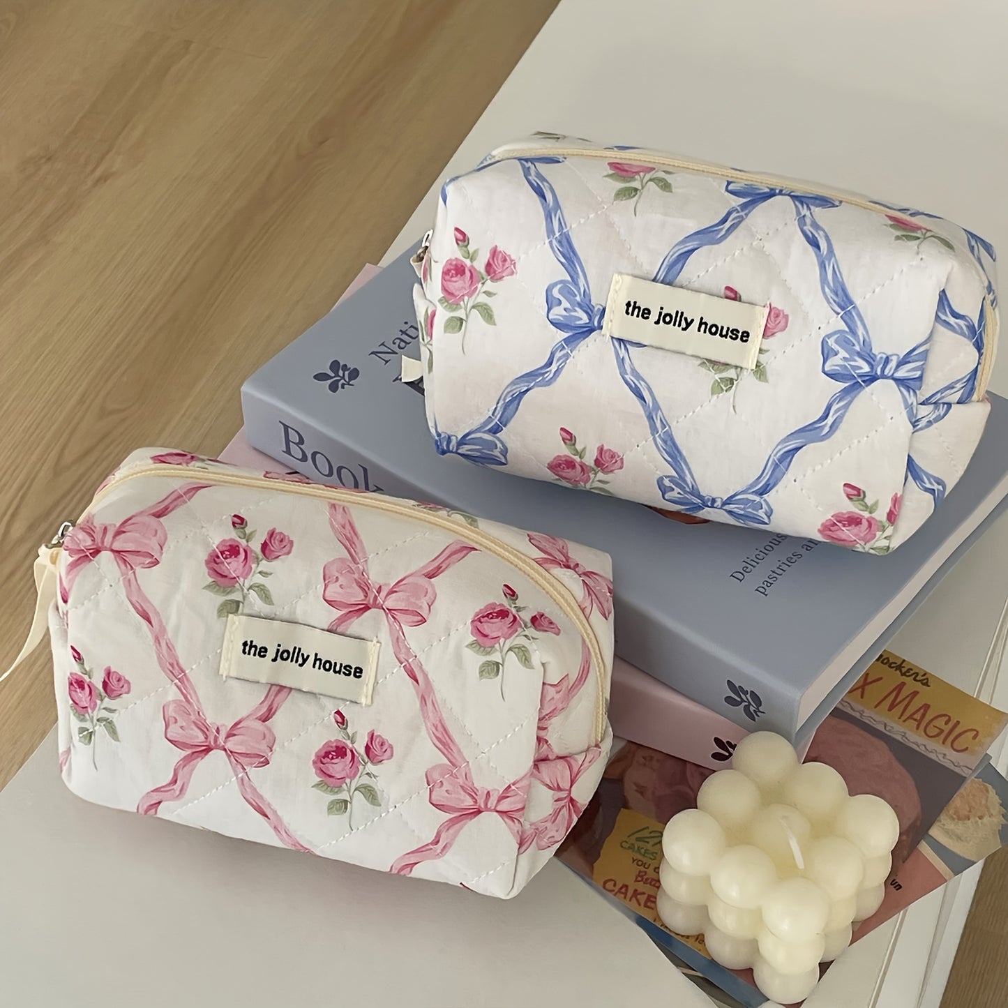 Makeup bags & Storage
Jolly House Quilted Bow And Flower Makeup Bags - Cotton, Gender: Female, Waterproof: No, Low Allergenic